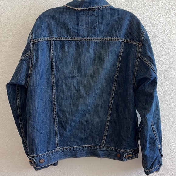 Levi’s Jean Jacket - Picture 4 of 6